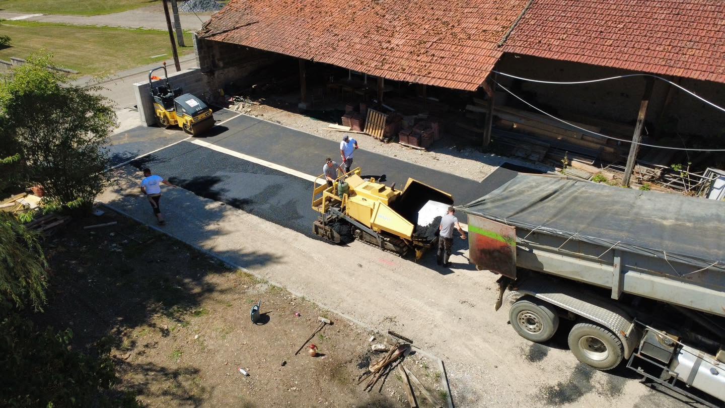 Pose d'enrobé bitumineux Moselle — LM2T